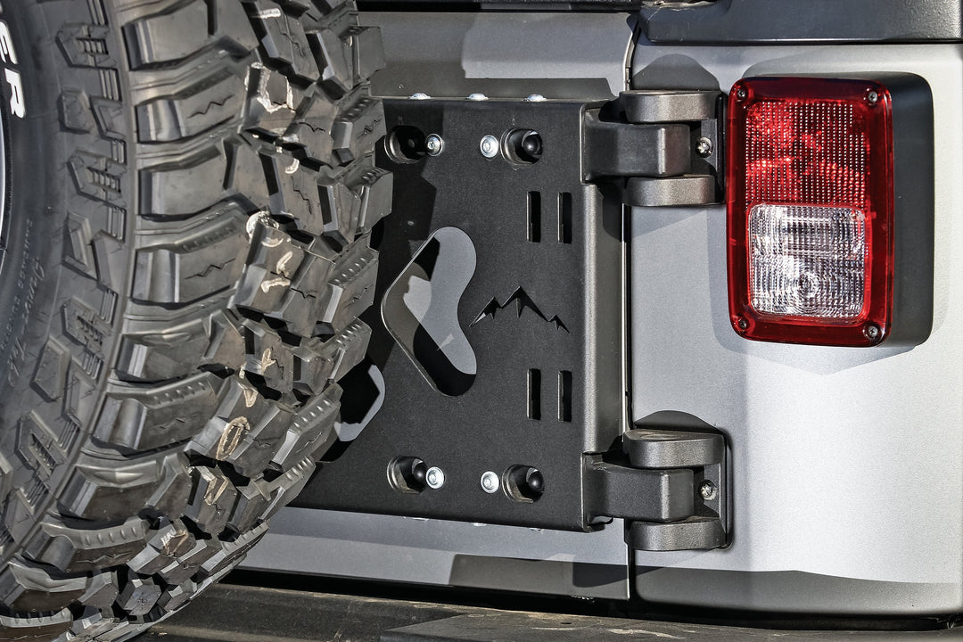 HD Tire Carrier with Hinges